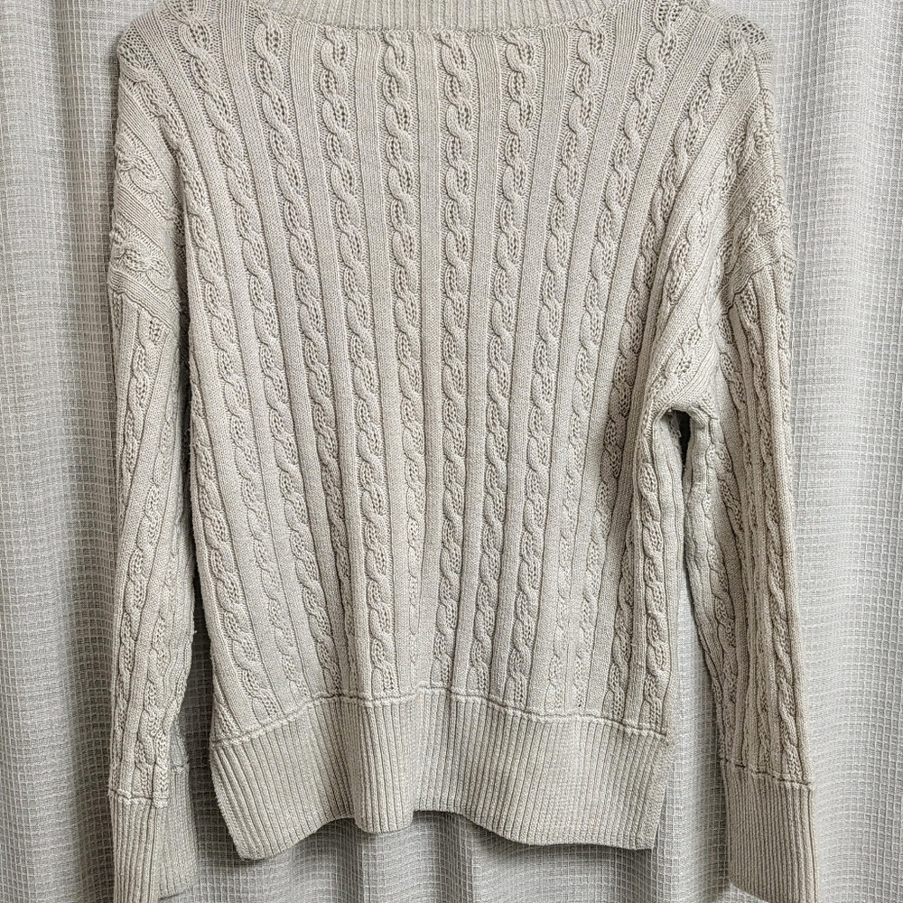 Light Gray Cable Knit Sweater - Picture 3 of 3